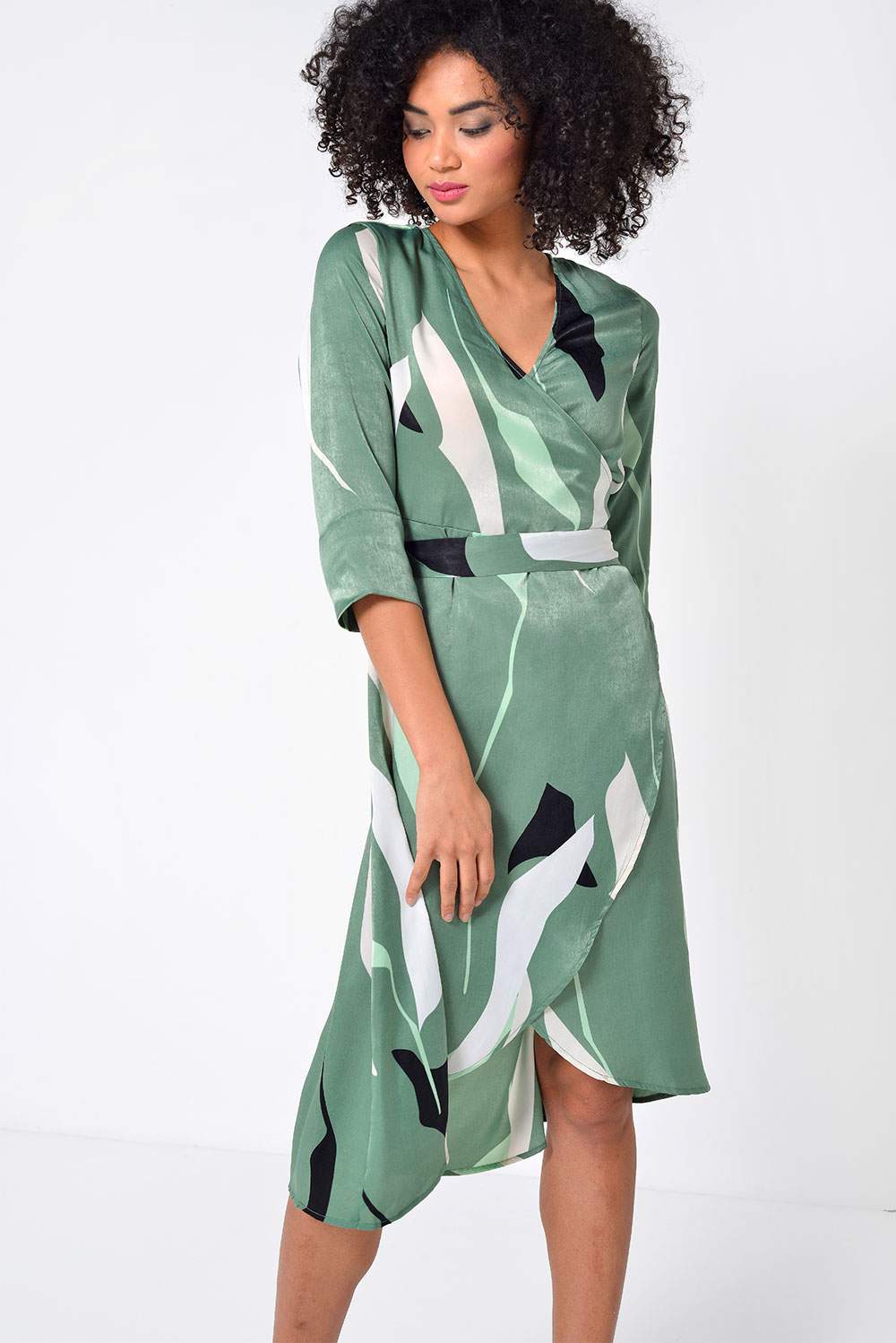 Vero Moda Laksmi Dress in Green - iCLOTHING