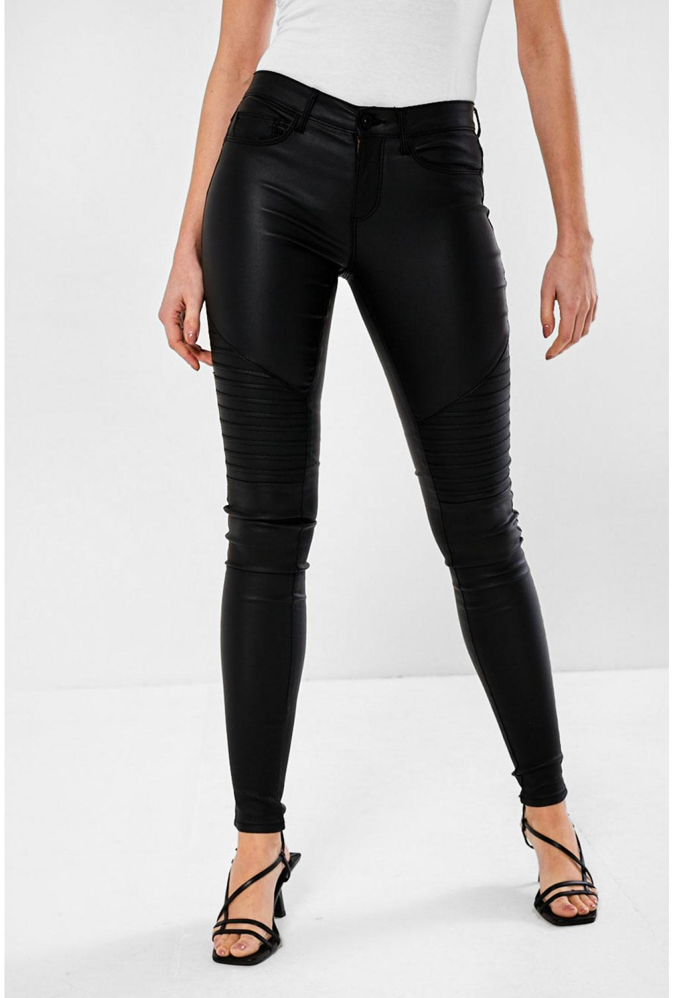 Only Royal Biker Coated Jeans in Black | iCLOTHING