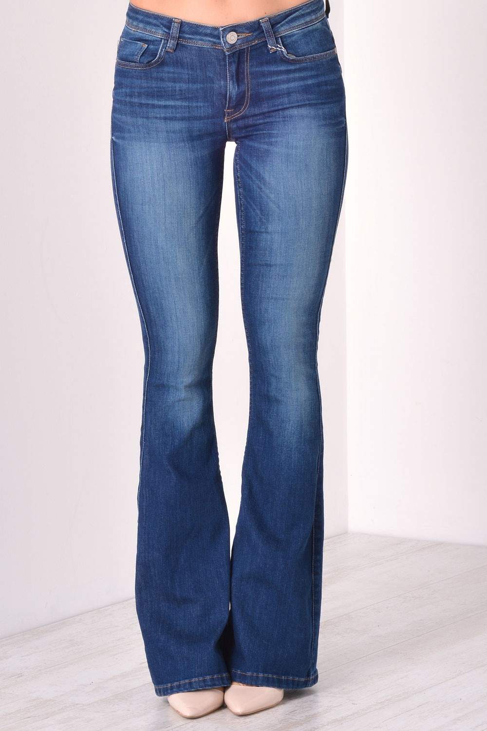Only Gigi Short Length Flared Jeans | iCLOTHING