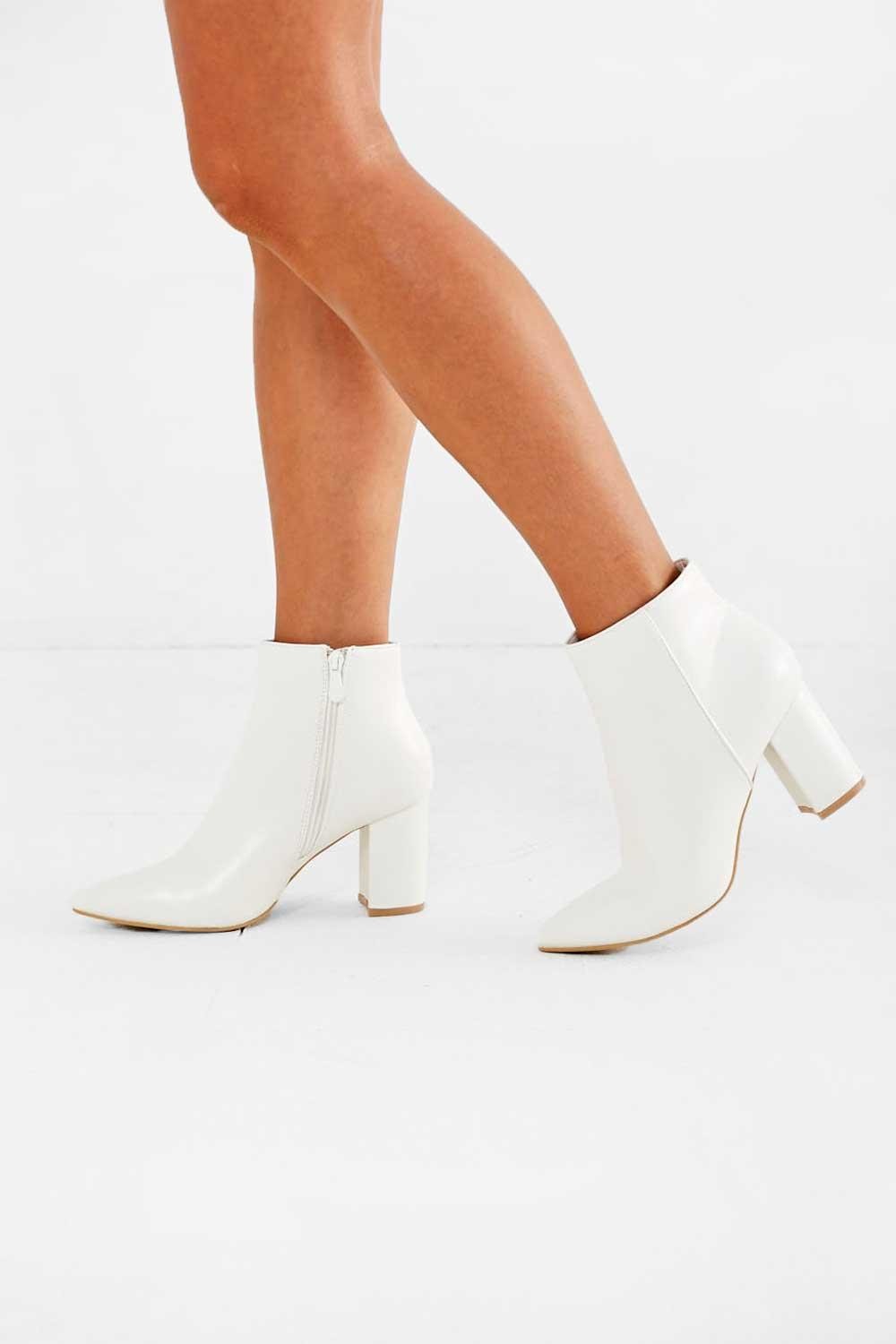 No Doubt Cassidy Pointed Toe Ankle Boot in White | iCLOTHING