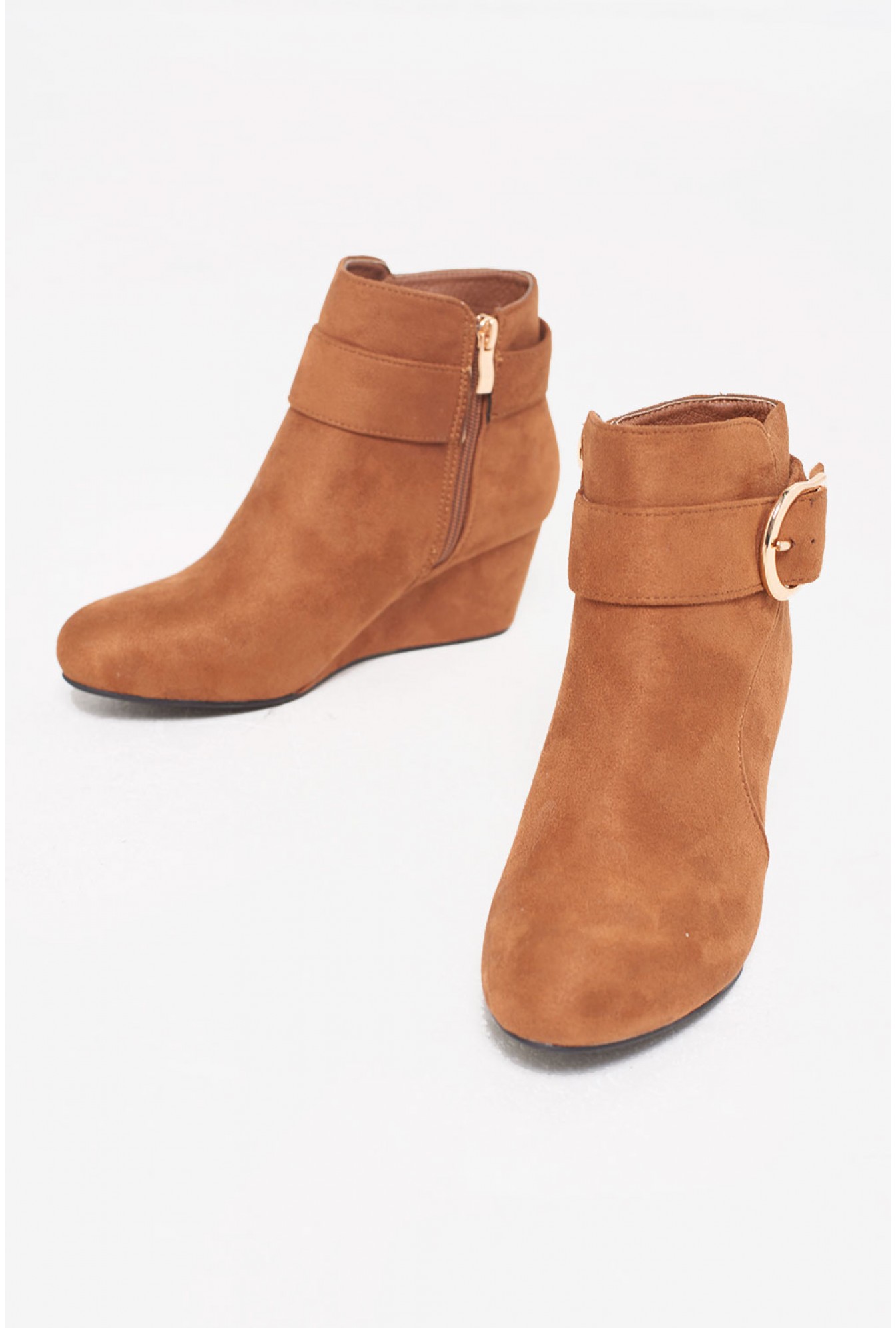 No Doubt Winter Wedge Ankle Boots in Tan | iCLOTHING