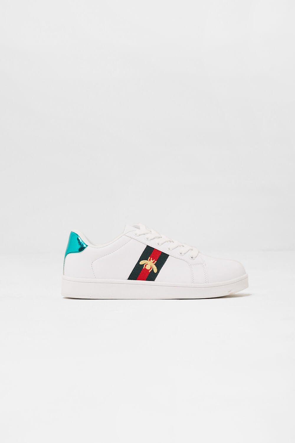 Sam Bee Detail Trainers in White