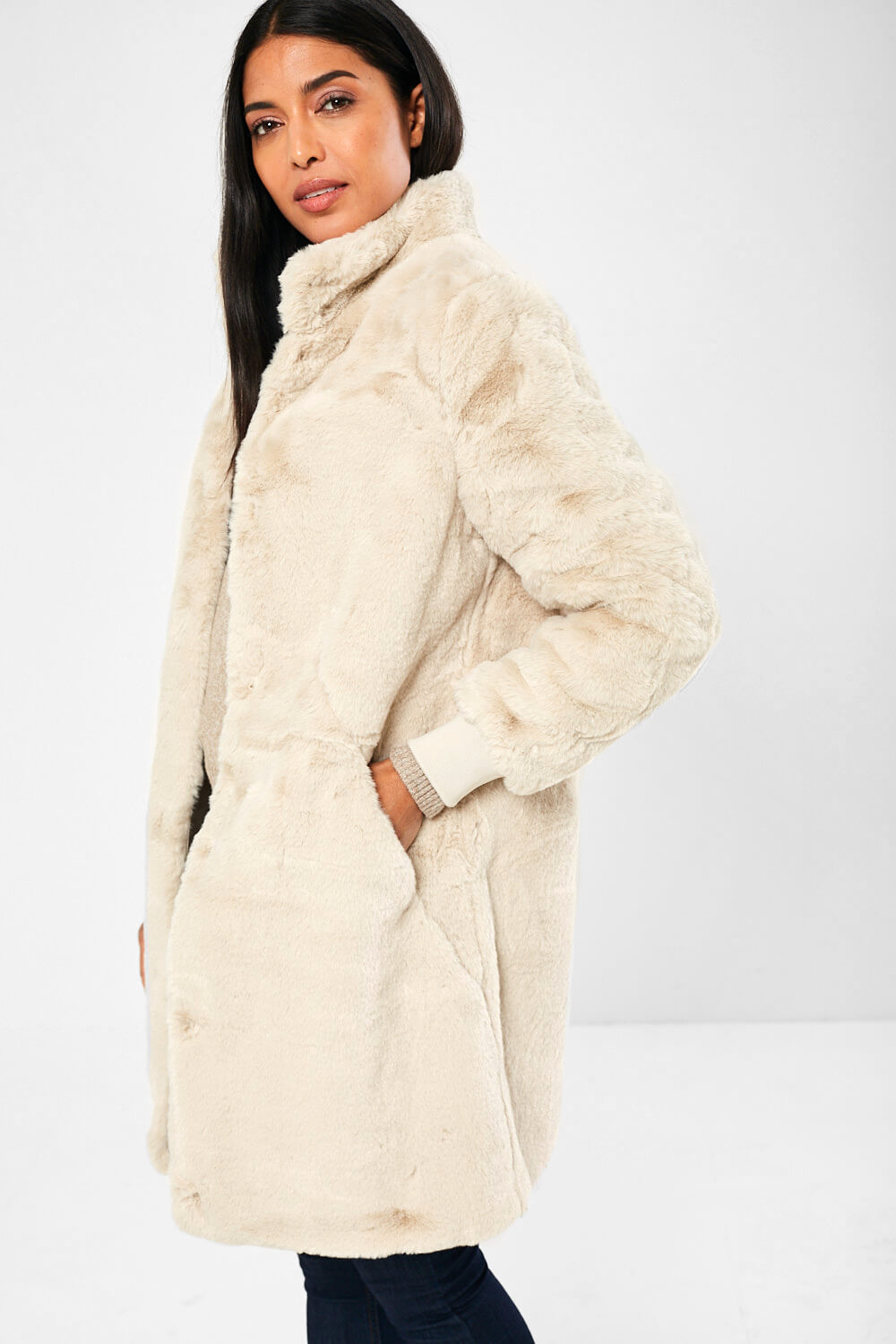 Vero Moda Vallialma Long Faux Fur in Cream | iCLOTHING - iCLOTHING